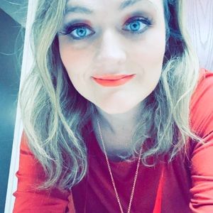 Meet your Posher, Erika